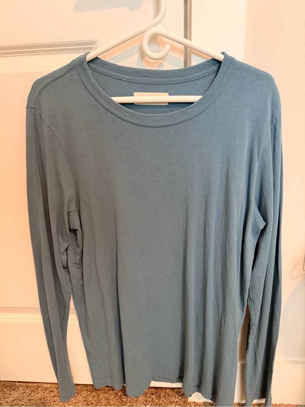 imogene + willie Long-Sleeve Crew Shirt in Dusty Blue large